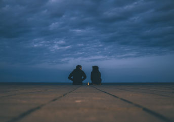 An outdoor date