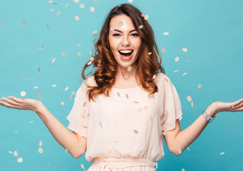 Portrait of a cheerful woman.
