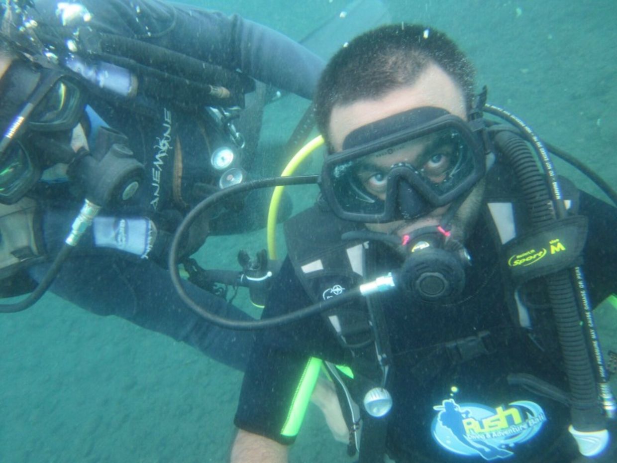 Srin Madipalli scuba diving Srin Madipalli scuba diving