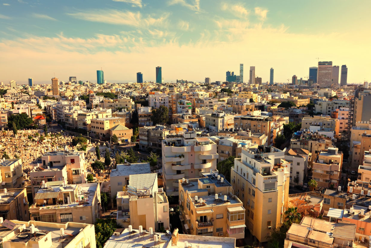 Almost all of the Tel Aviv's intercity bus lines can be accessed by wheelchair and include various technologies for the visually-impaired. (fabulousparis / Shutterstock.com)