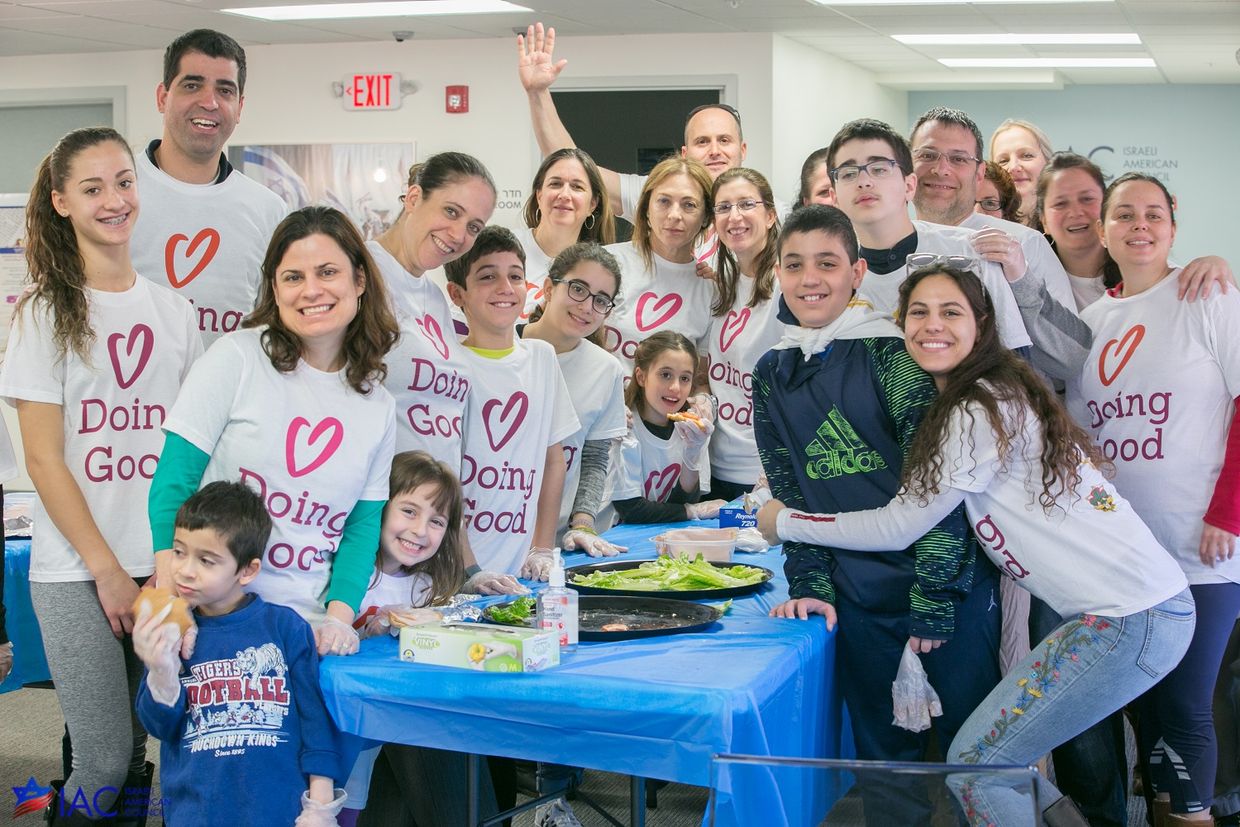 The crowd at Boston IAC gathers to honor International Good Deeds Day 2016. (Good Deeds Day) The crowd at Boston IAC gathers to honor International Good Deeds Day 2016. (Good Deeds Day)