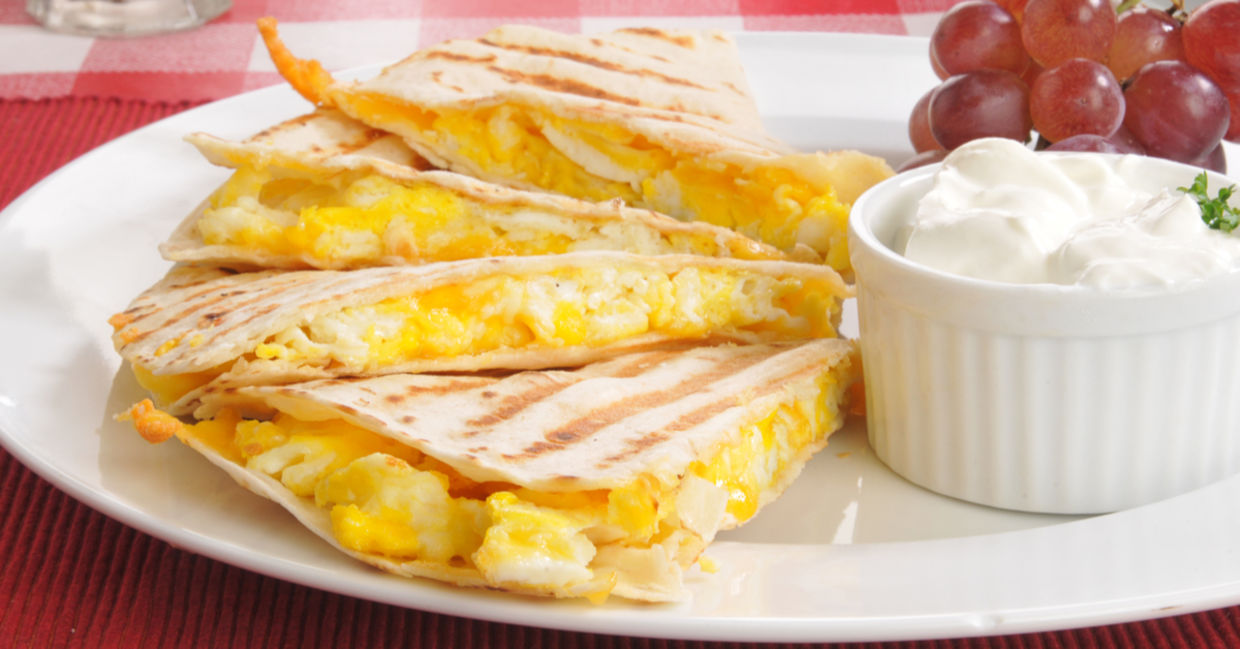 This quick and healthy breakfast quesadillas recipe includes spinach and black beans. This quick and healthy breakfast quesadillas recipe includes spinach and black beans.