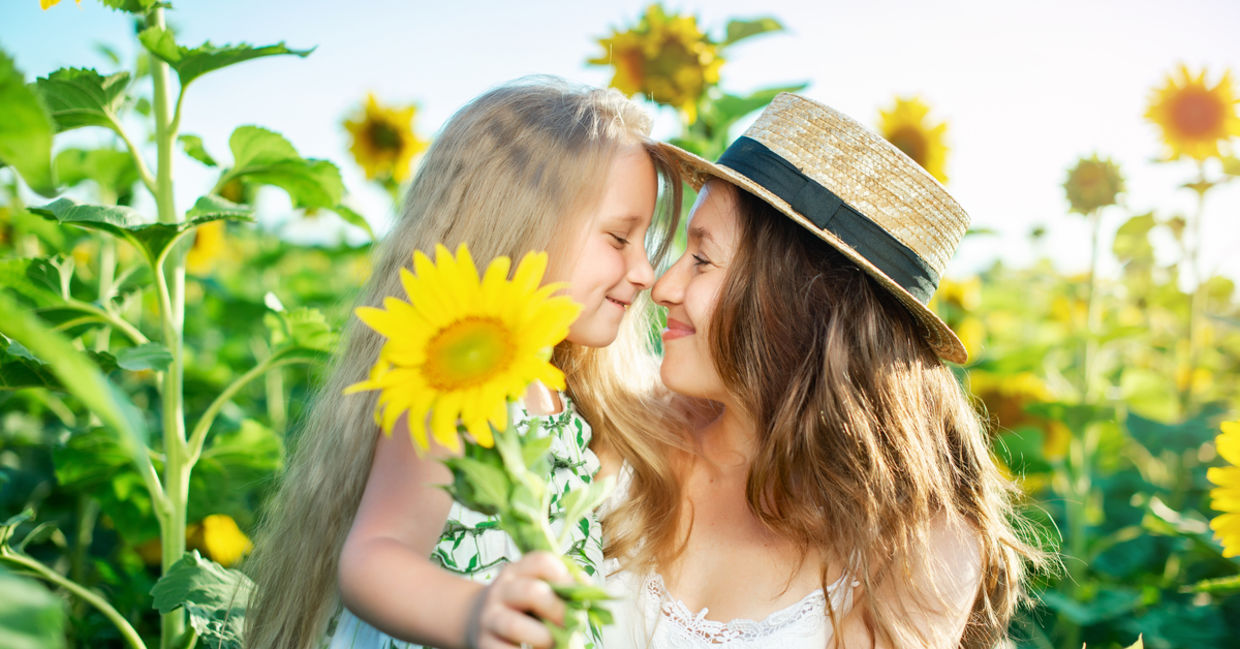 Research suggests that children have a deeply rooted instinct to share and to help others. (Shutterstock) Research suggests that children have a deeply rooted instinct to share and to help others. (Shutterstock)