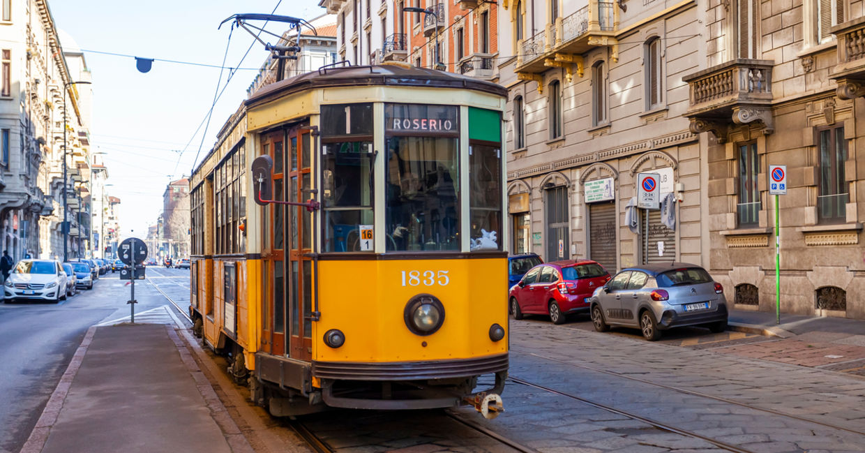 Trolleys are an alternative to cars in Milan Trolleys are an alternative to cars in Milan