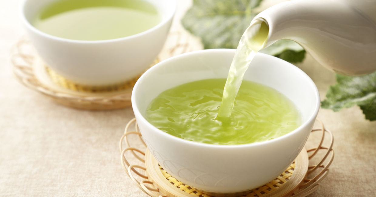 Green tea can help sooth a headache. Green tea can help sooth a headache.