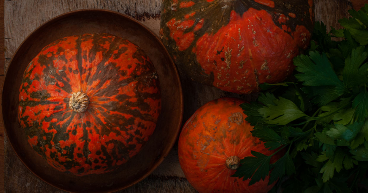 Use squash to make edible bowls Use squash to make edible bowls