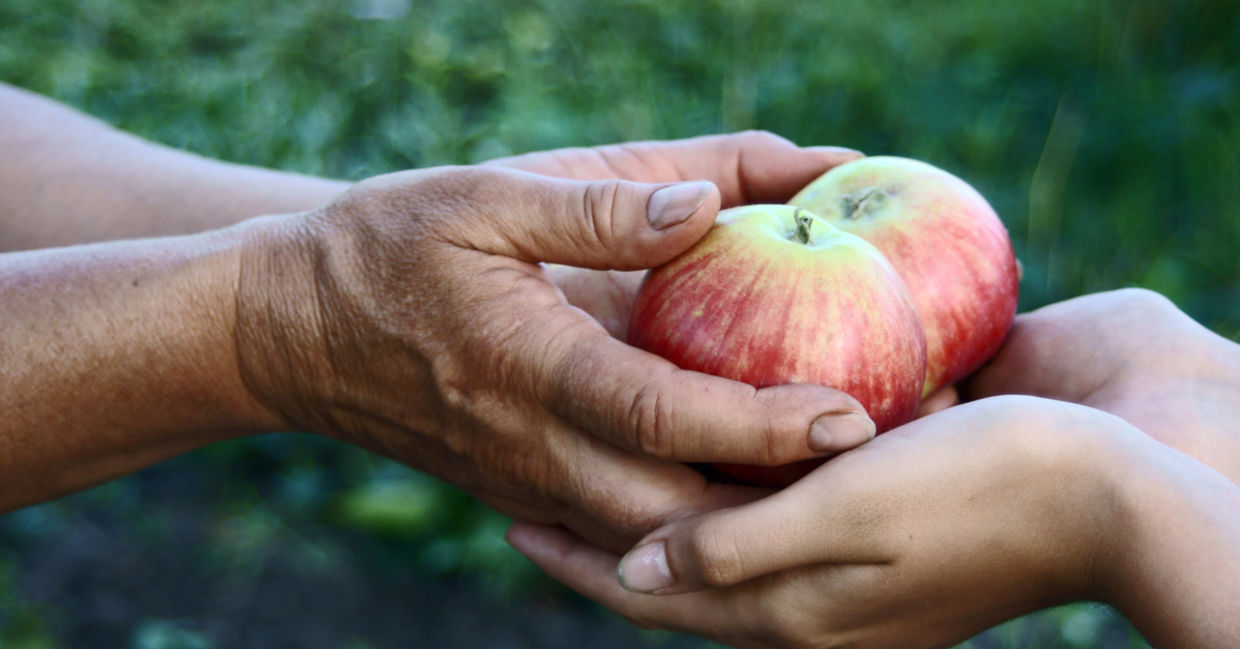 Generosity is all the rage (Shutterstock) Generosity is all the rage (Shutterstock)