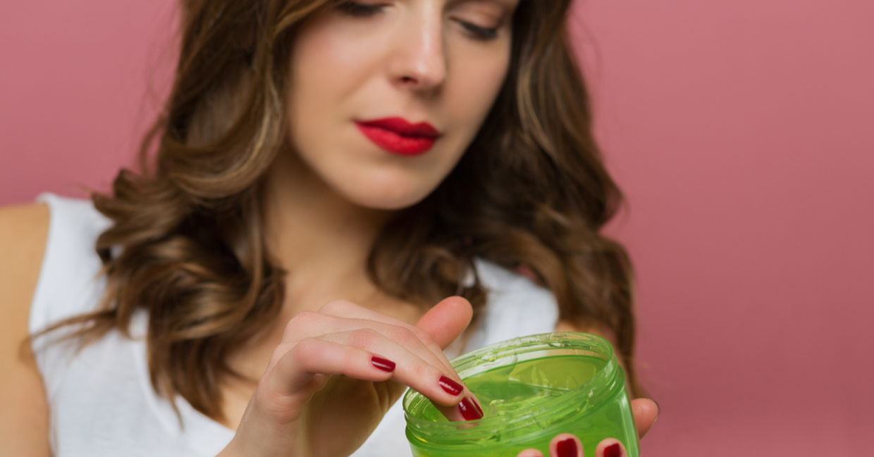 Aloe gel on the scalp may prevent dandruff. Aloe gel on the scalp may prevent dandruff.