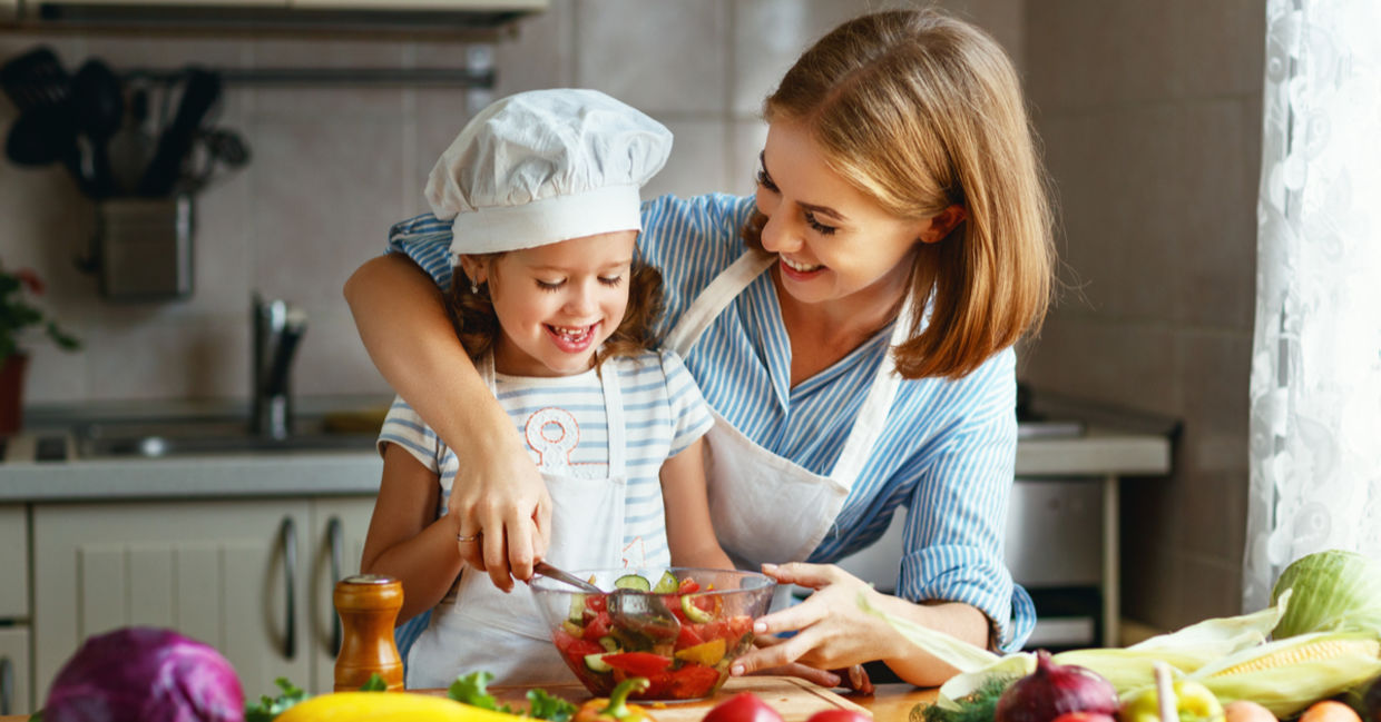 It's too hot for this mom and daughter to turn on the oven. It's too hot for this mom and daughter to turn on the oven.