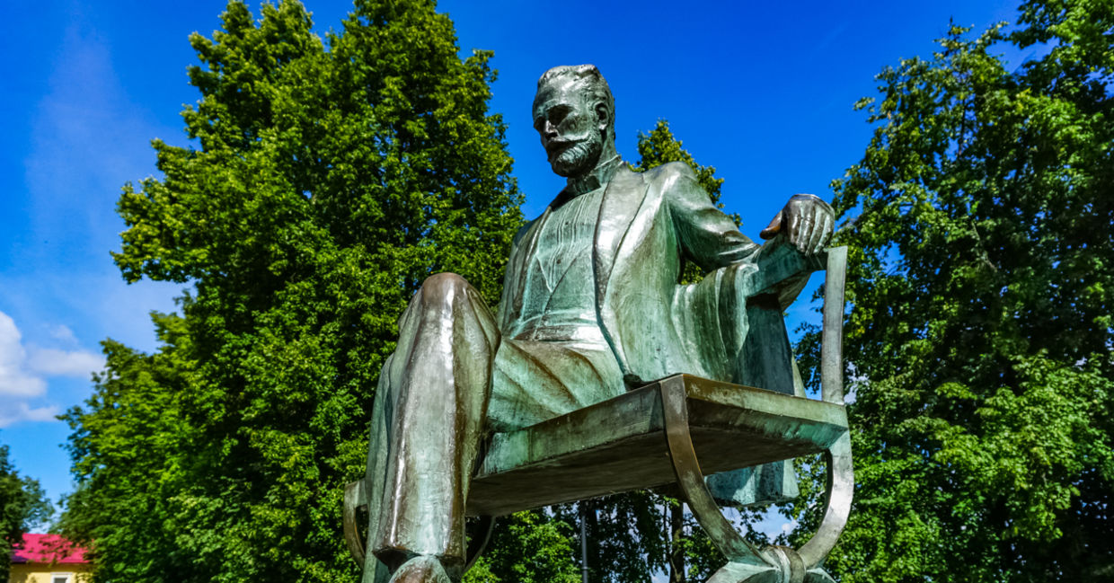 A statue of Pyotr Ilyich Tchaikovsky. A statue of Pyotr Ilyich Tchaikovsky.