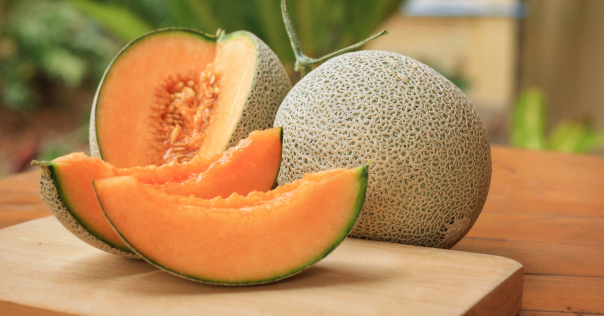 Eat cantaloupe for a vitamin A fill-up. Eat cantaloupe for a vitamin A fill-up.