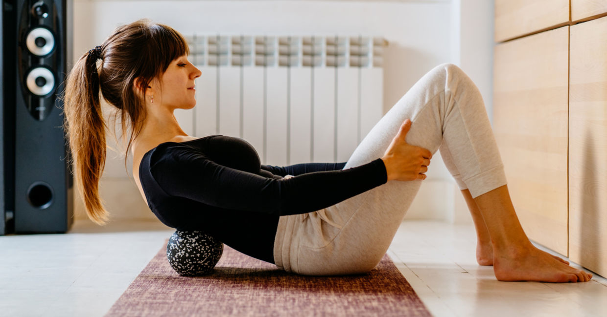 Release the tension in your back with a DIY massage. Release the tension in your back with a DIY massage.