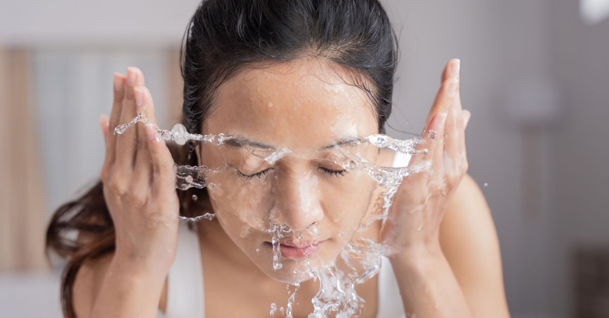 keep your face clean and healthy during the summer. keep your face clean and healthy during the summer.
