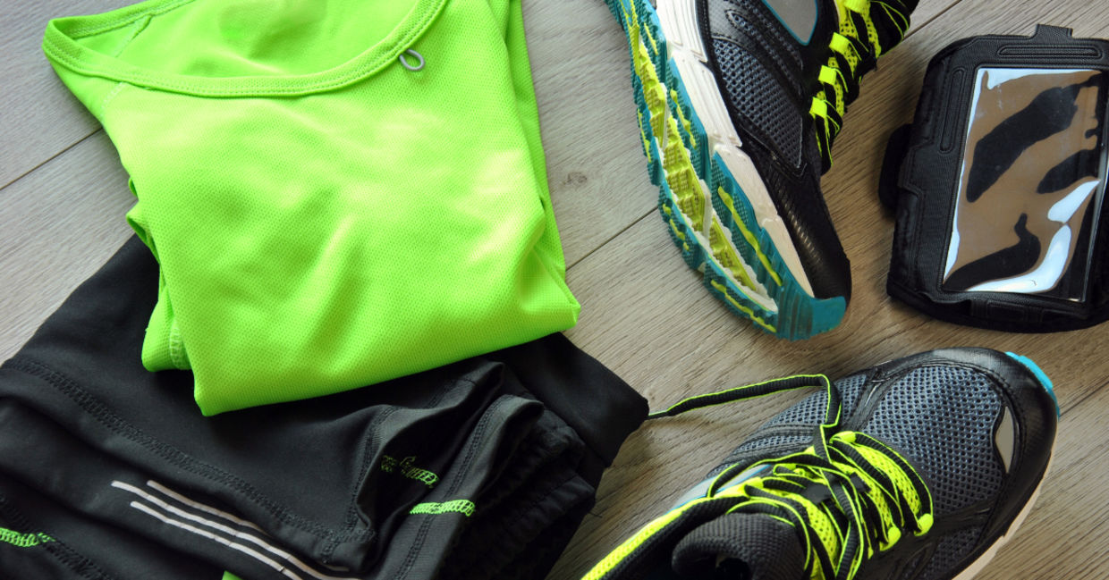 Wear the proper exercise clothing for the season. Wear the proper exercise clothing for the season.