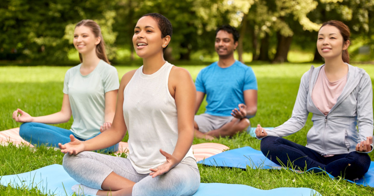 Start getting used to the heat slowly by doing nonstrenuous exercise. Start getting used to the heat slowly by doing nonstrenuous exercise.