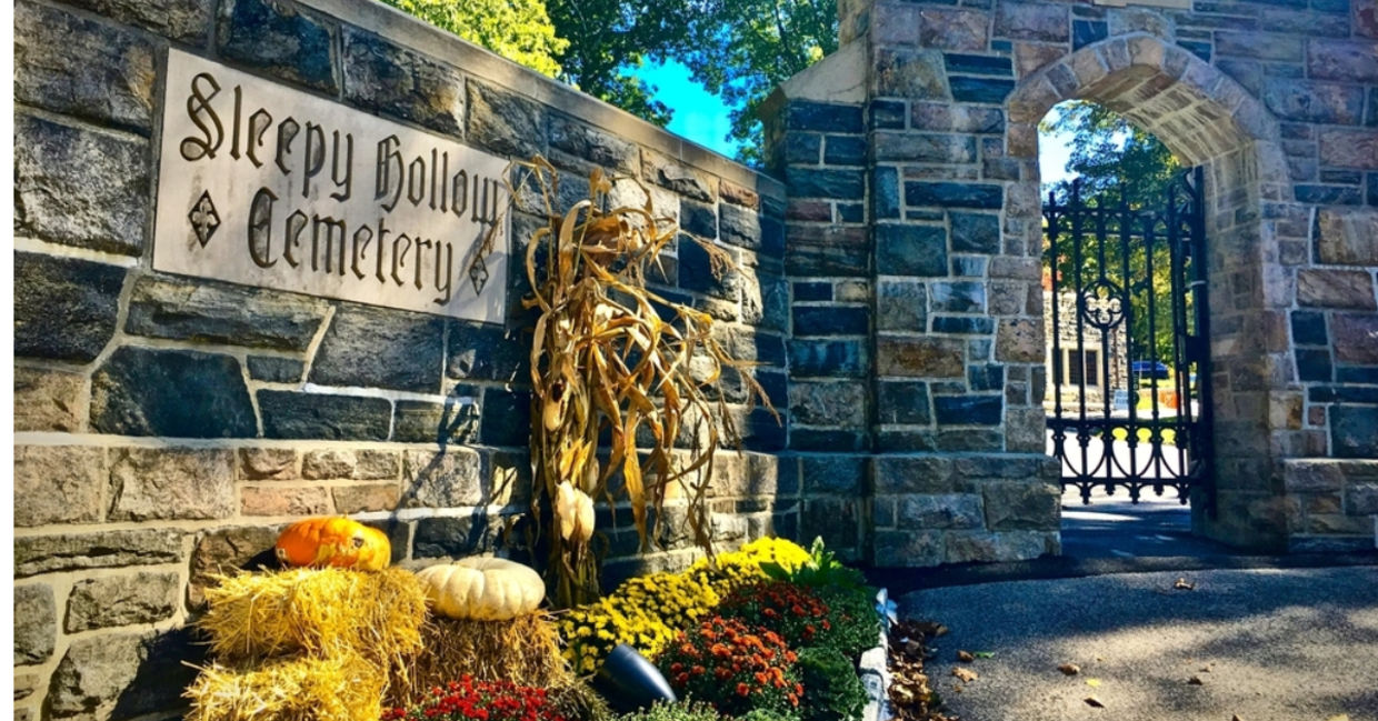 Sleepy Hollows Cemetery, a spooky and fun place to visit for Halloween. Sleepy Hollows Cemetery, a spooky and fun place to visit for Halloween.