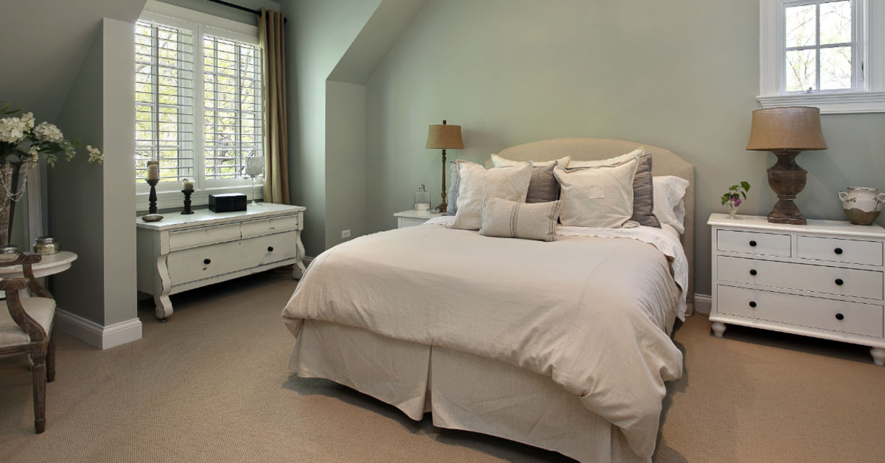 Guest room.