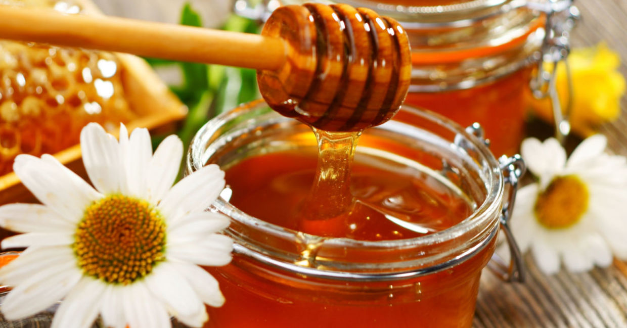 A spoonful of honey can soothe a cough. A spoonful of honey can soothe a cough.