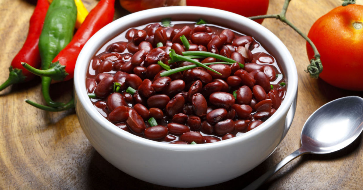 Baked kidney beans are loaded with fiber. Baked kidney beans are loaded with fiber.