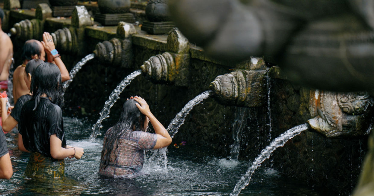 Cleanse your mind and body with this water ritual. Cleanse your mind and body with this water ritual.