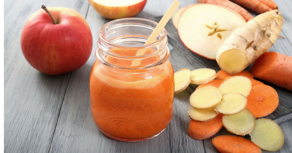 A carrot and fruit smoothie is healthy and delicious. A carrot and fruit smoothie is healthy and delicious.