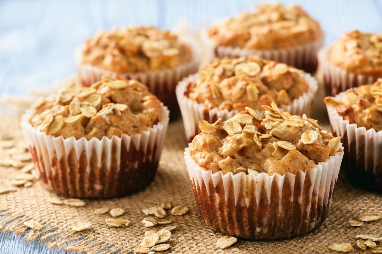 Healthy oat muffins with apples.. Healthy oat muffins with apples..
