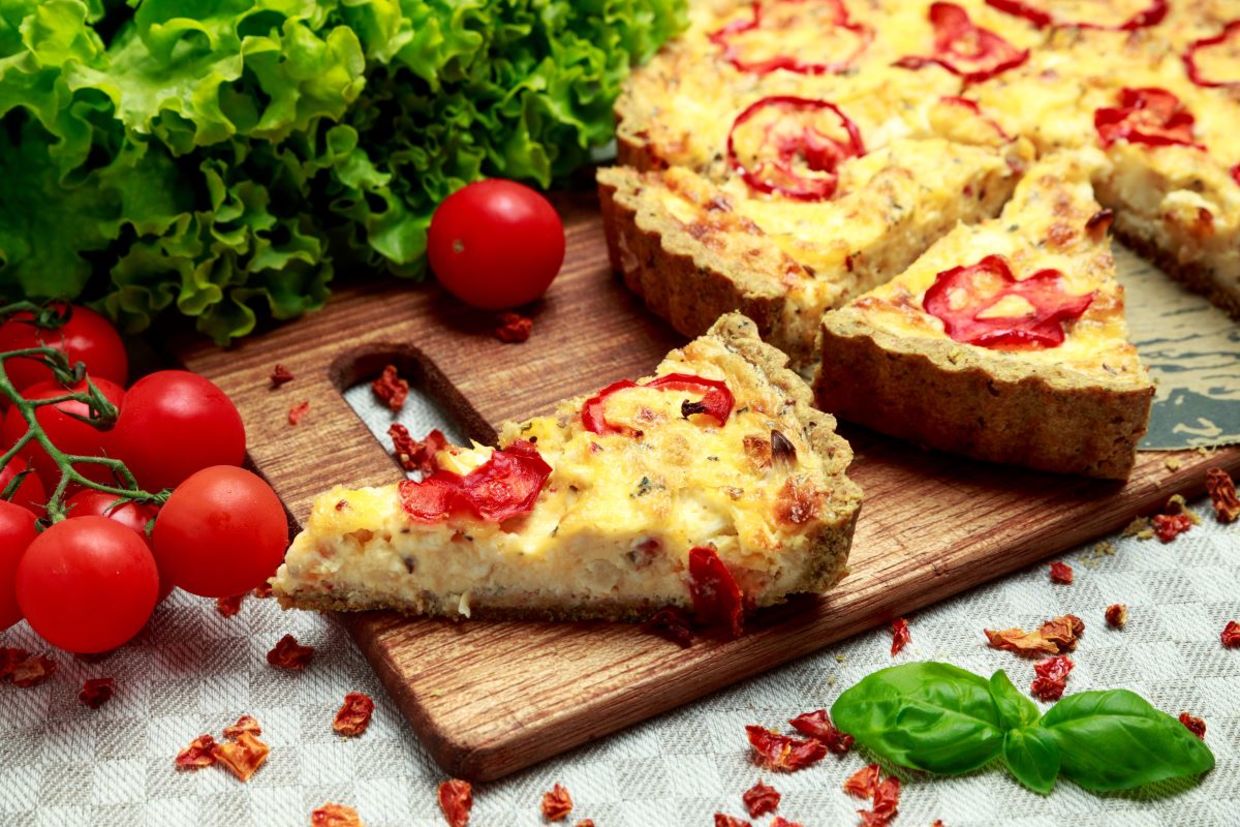 Tomato quiche can be made with or without crusts. Tomato quiche can be made with or without crusts.