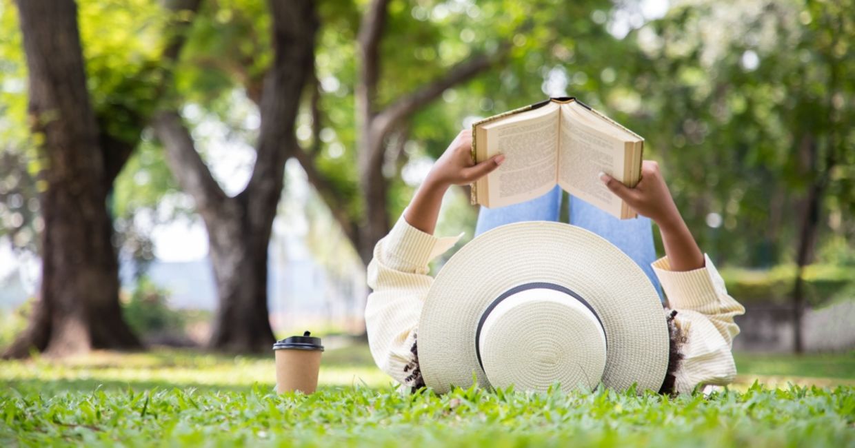 You can enjoy reading a book anywhere. You can enjoy reading a book anywhere.