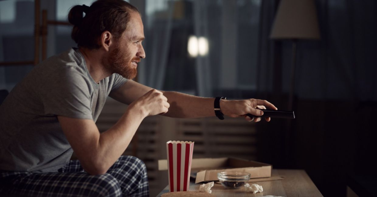 Watch a favorite movie on Valentine's Day. Watch a favorite movie on Valentine's Day.
