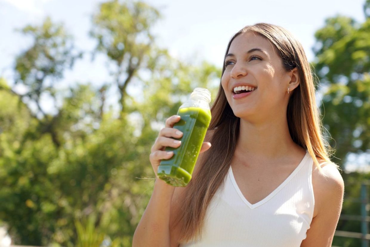 A woman detoxing and living a healthy lifestyle.