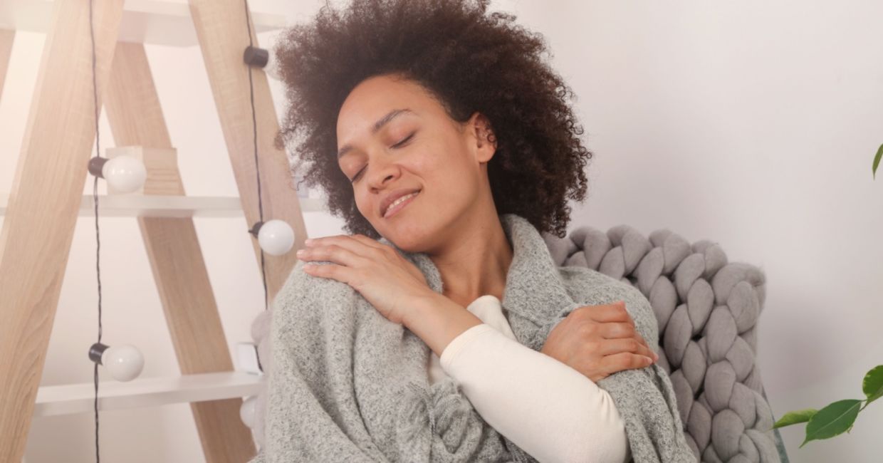 Self-hugs could reduce anxiety. Self-hugs could reduce anxiety.