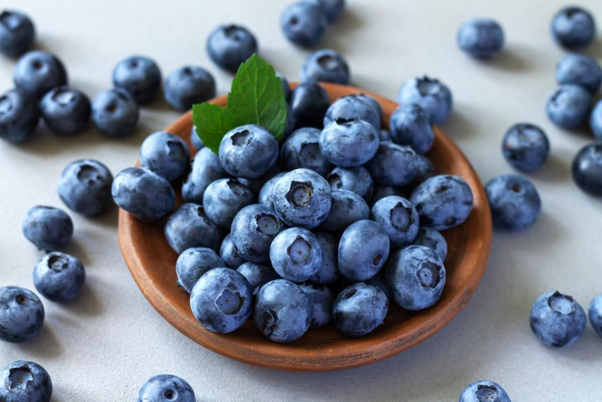 Berries contain antioxidants that could improve brain health. Berries contain antioxidants that could improve brain health.