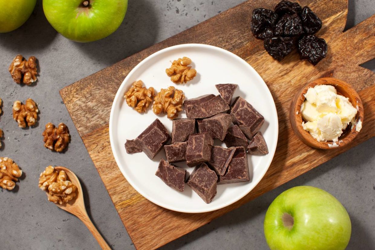 Dark chocolate helps to reduce stress and anxiety. Dark chocolate helps to reduce stress and anxiety.